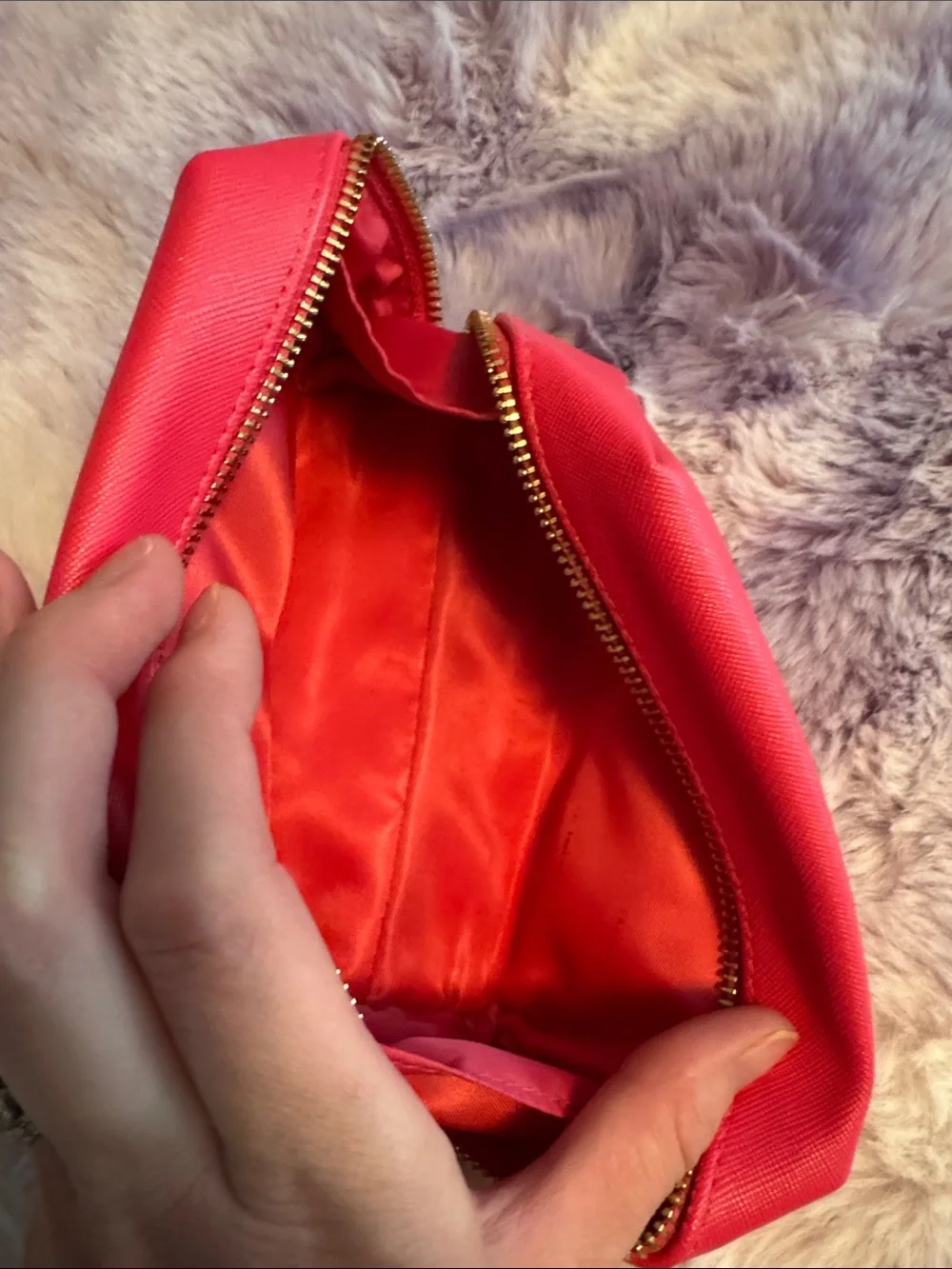 Kendra Scott Hot Pink Textured Cosmetic Case with Gold Logo